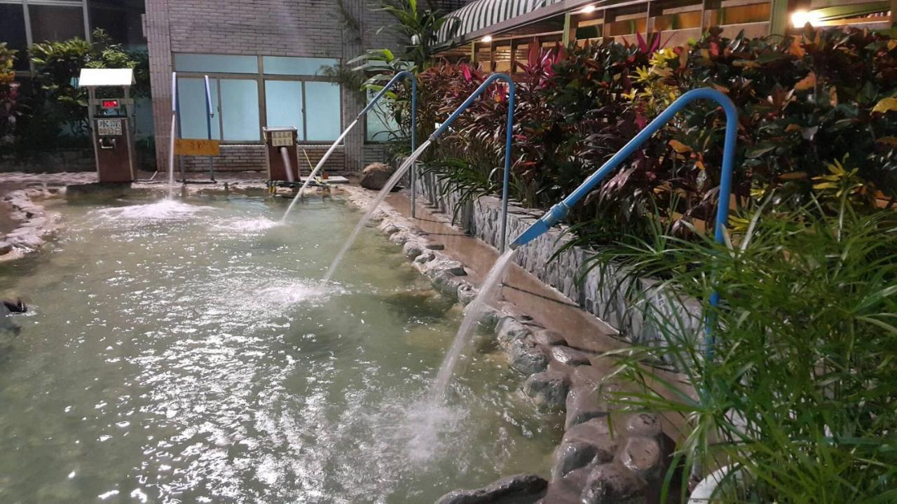 逸仙溫泉旅宿yi-Shian Hotsprin House Wenquan エクステリア 写真